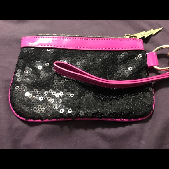 NWOT Betsey Johnson Betseyville Wristlet Black Sequins Pink Accents On The Go - Picture 2 of 9